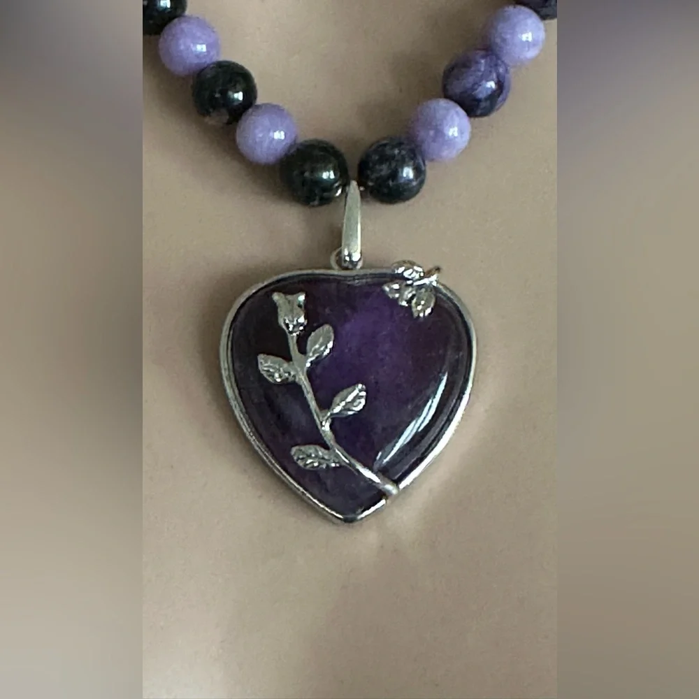 20 inch Amethyst and Charoite bead necklace NWOT - Picture 2 of 15